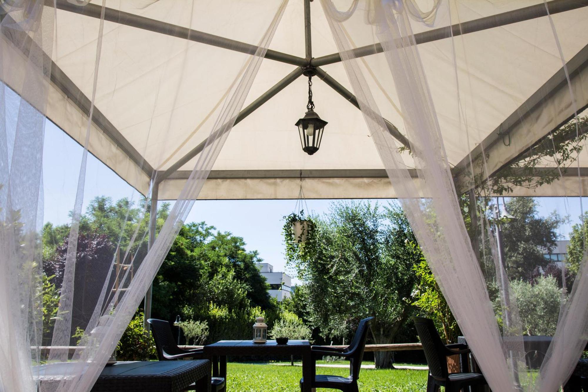 Casa de hóspedes Luxardotel 2*